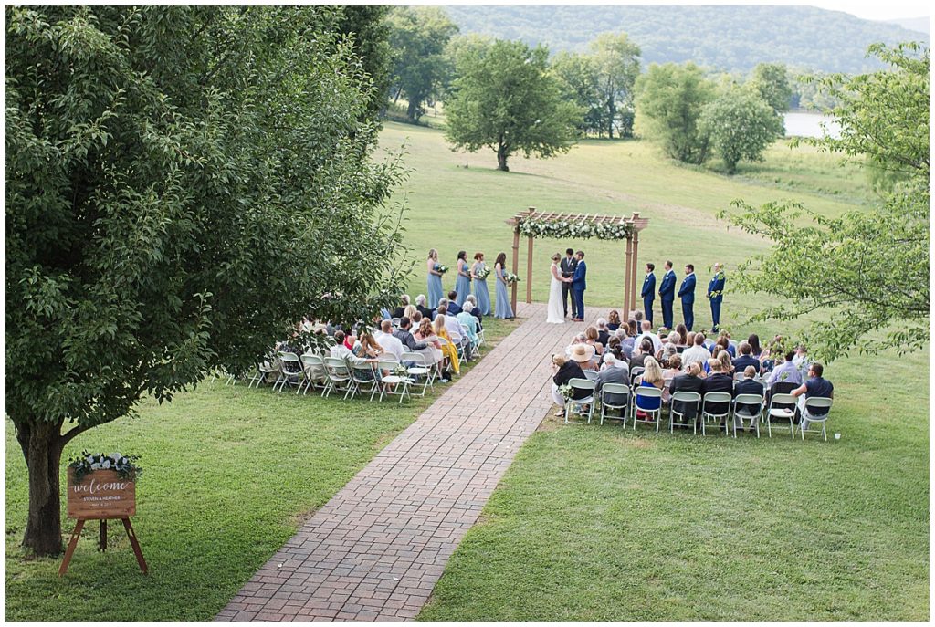 ceremony-Tennessee River Place Summer Wedding | Ryn Loren