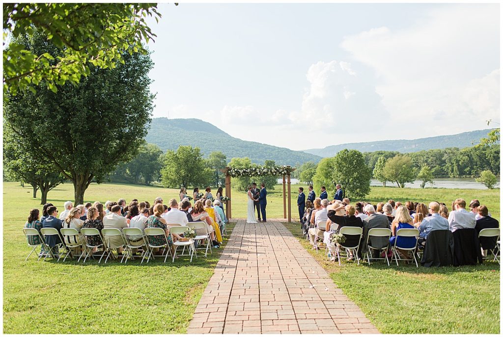 ceremony- Tennessee River Place Summer Wedding | Ryn Loren